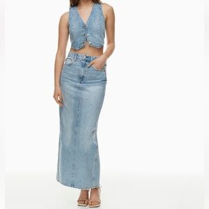 NWT Denim Forum Blue High-Waisted Jean Pencil Skirt with Vintage Wash